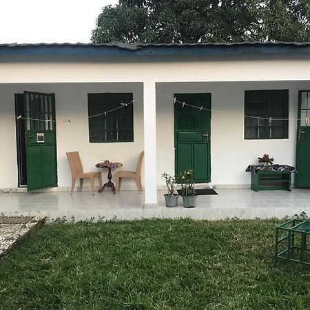 Anns Guesthouse Bakaugambia Dış mekan fotoğraf