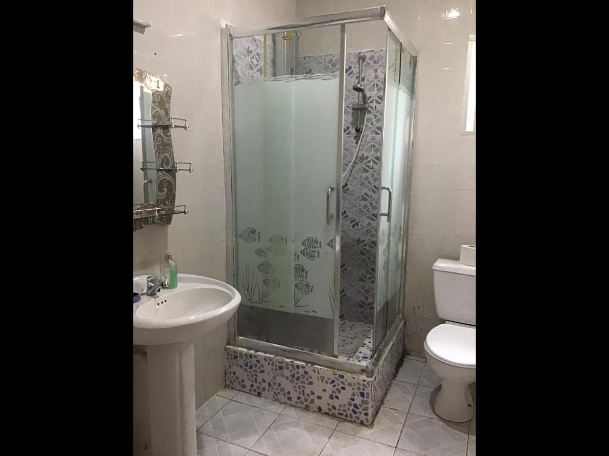 Anns Guesthouse Bakaugambia Dış mekan fotoğraf