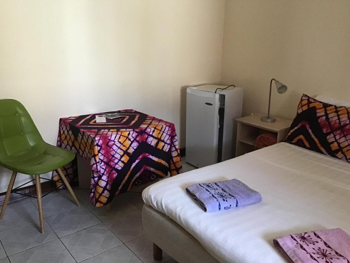 Anns Guesthouse Bakaugambia Dış mekan fotoğraf