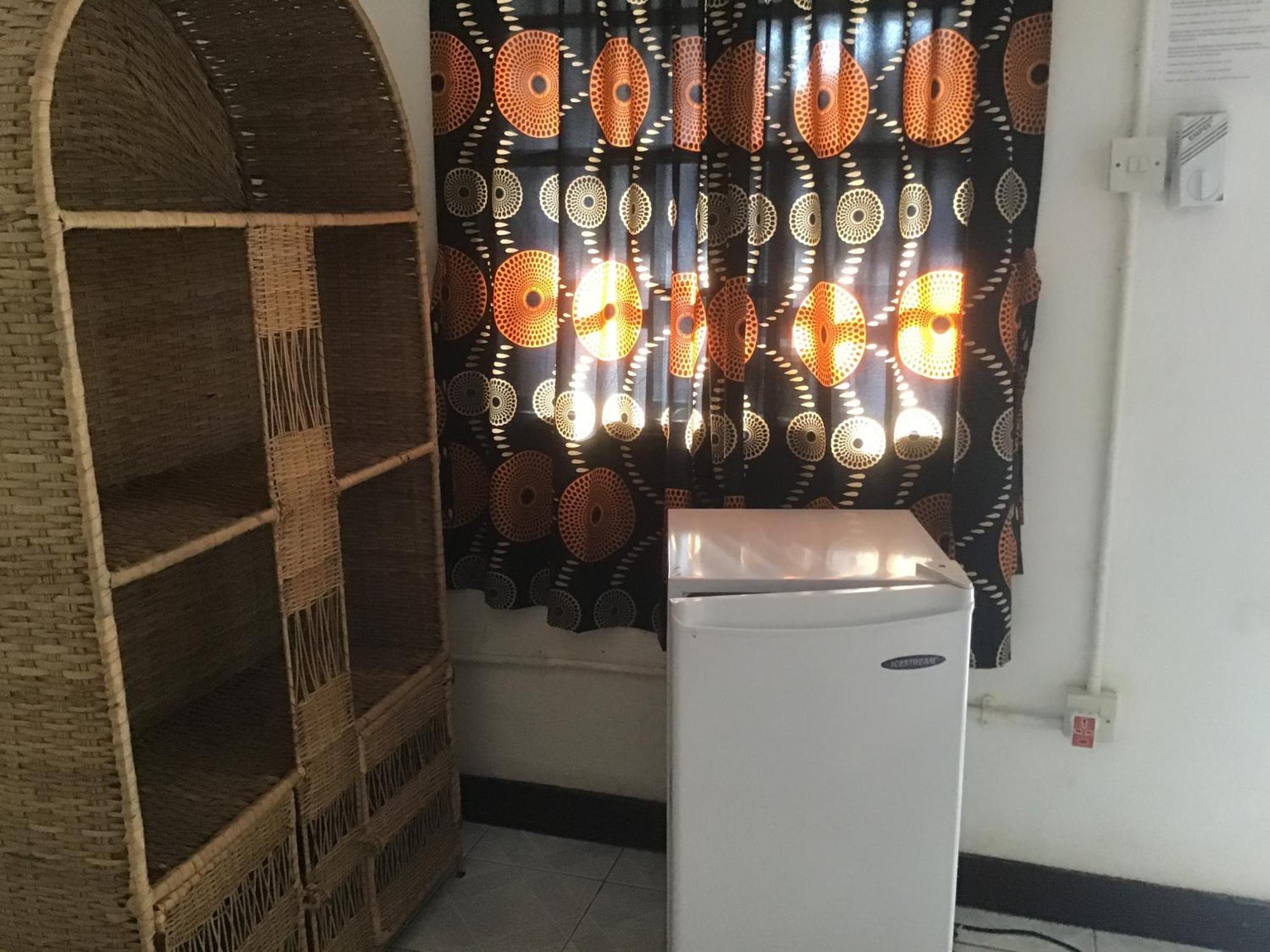 Anns Guesthouse Bakaugambia Dış mekan fotoğraf
