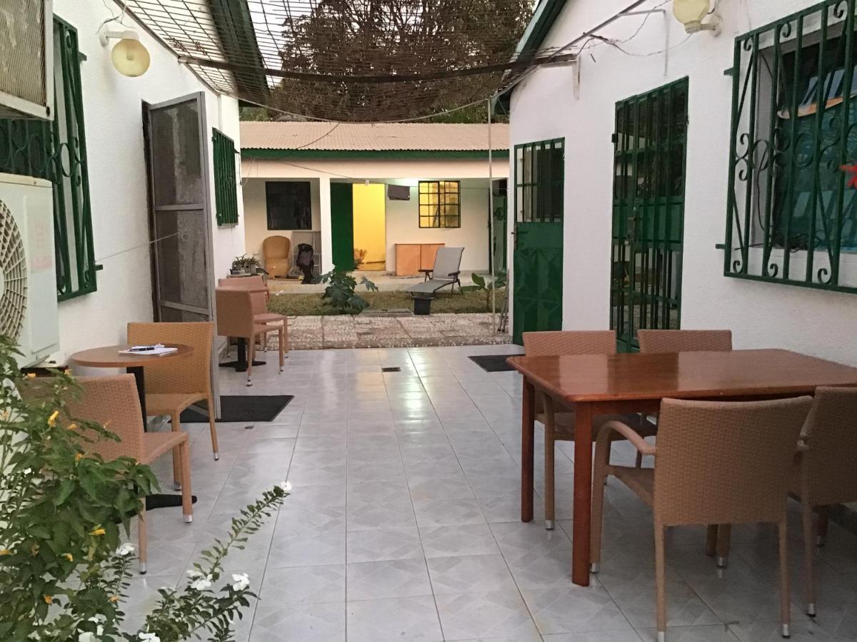 Anns Guesthouse Bakaugambia Dış mekan fotoğraf