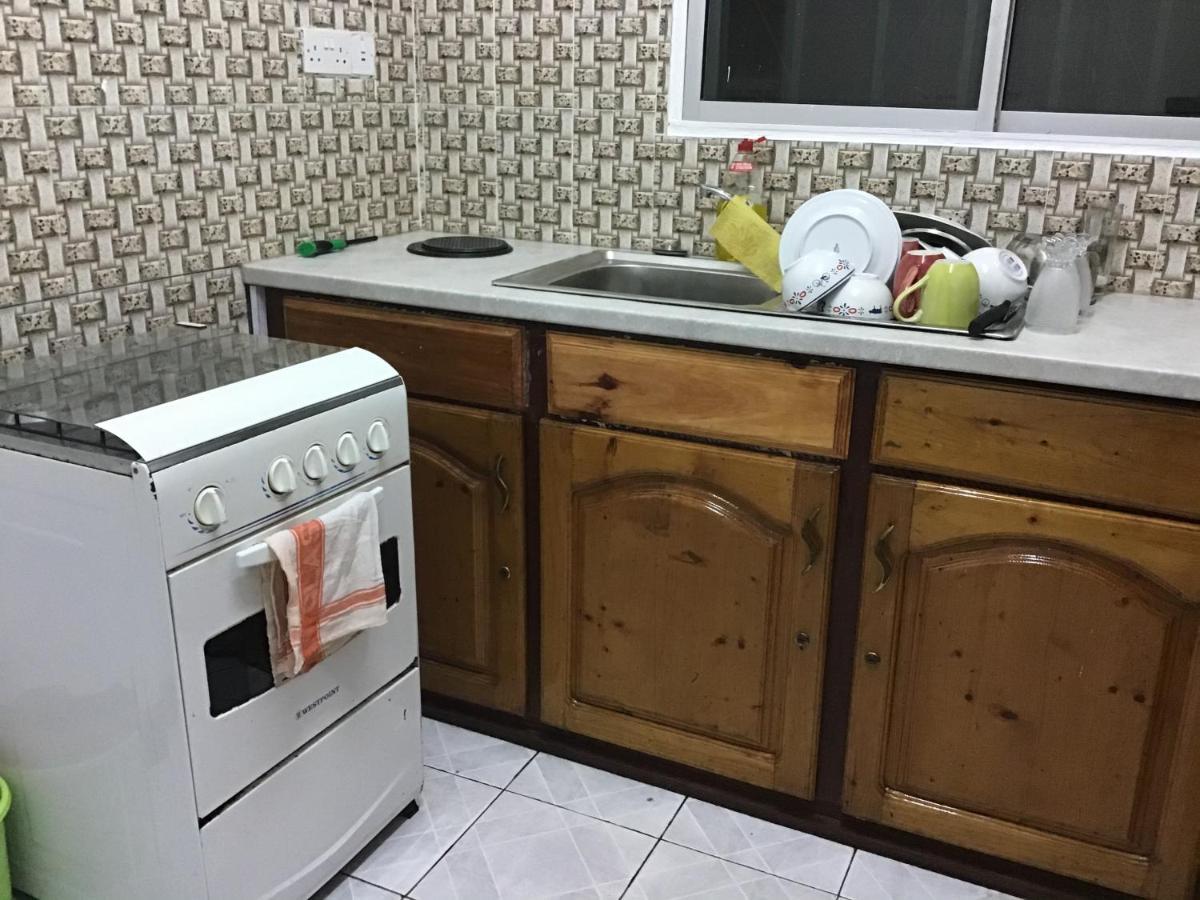 Anns Guesthouse Bakaugambia Dış mekan fotoğraf