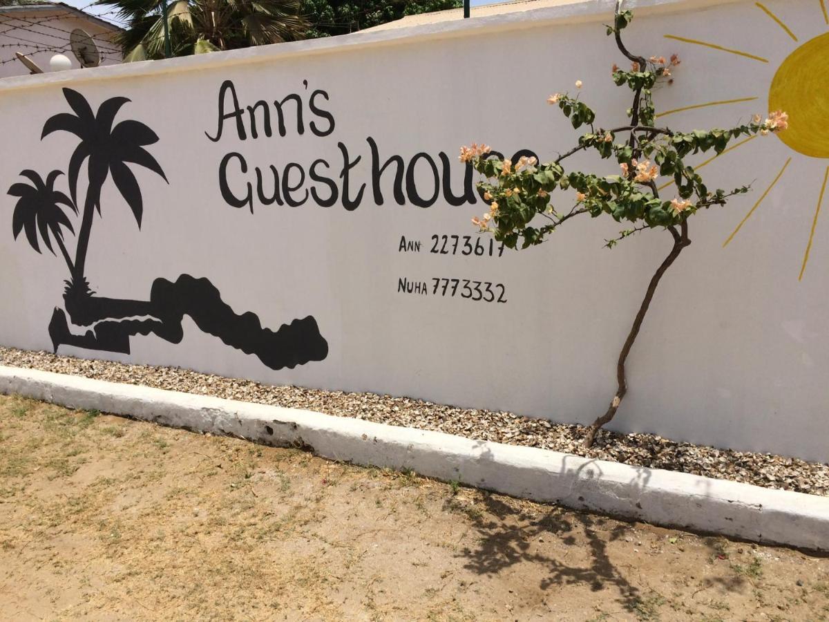 Anns Guesthouse Bakaugambia Dış mekan fotoğraf